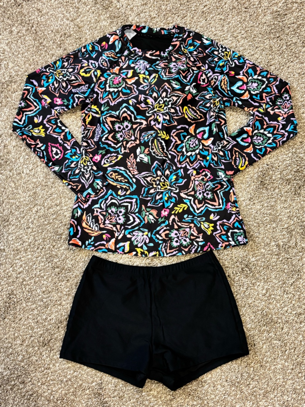 Daci Floral Rash Guard Swim Set Long Sleeve w/ Shorts Black Multicolor E146 - Picture 8 of 8